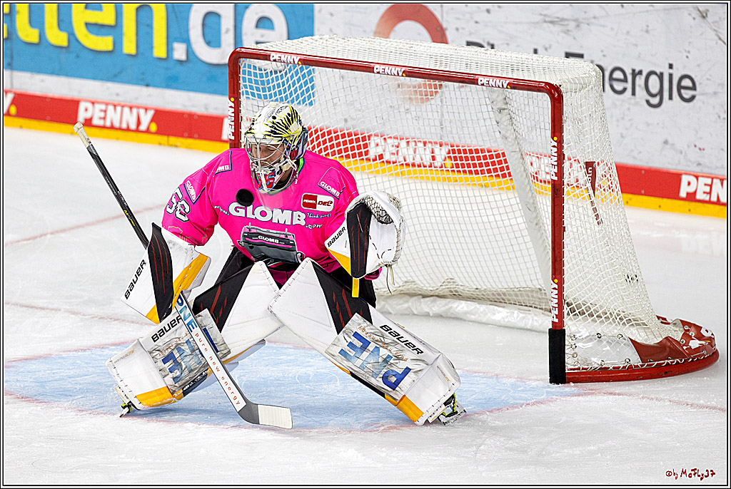 PENNY DEL;  Kölner Haie - Fischtown Pinguins; Köln, 04.10.2022